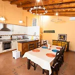 Casa Vidosa Y Casa Mailo Unidas Сasa de vacaciones Murillo de Gállego